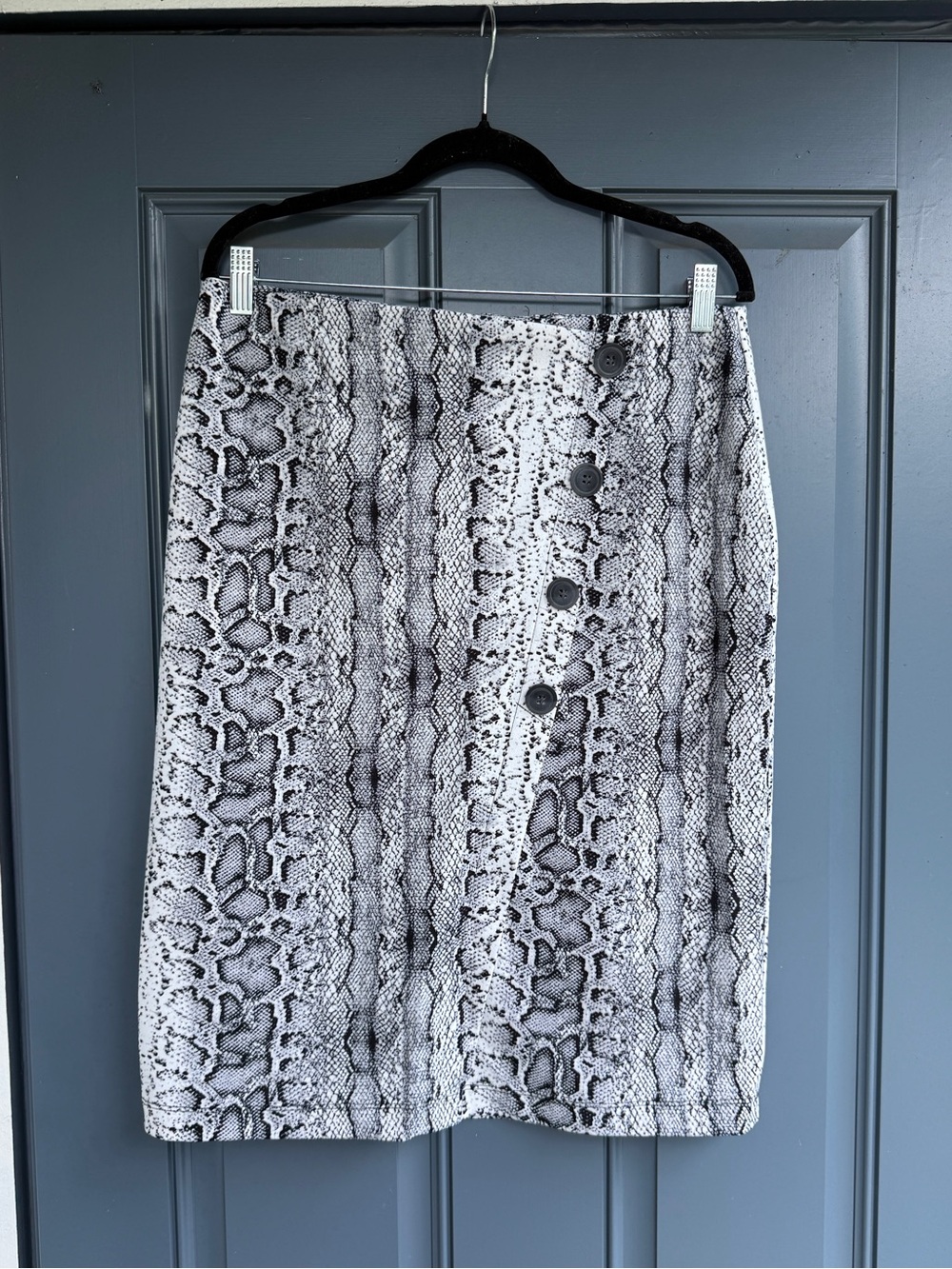 Snake Print Button-Front Pencil Skirt - White/Gray
